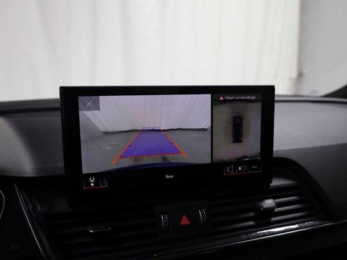 Used 2023 Audi SQ5 Premium Plus w/ Premium Plus Package image 32