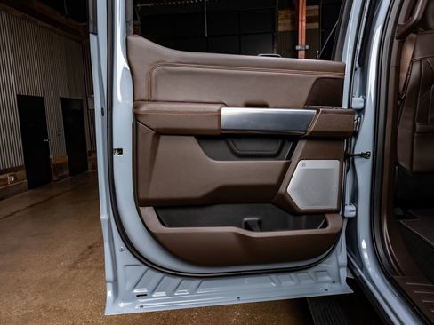 Used 2026 Ford F250 King Ranch w/ Chrome Package image 35