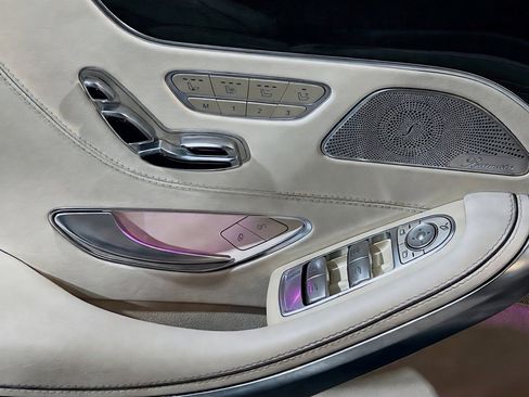 Used 2017 Mercedes-Benz S 550 Cabriolet image 14