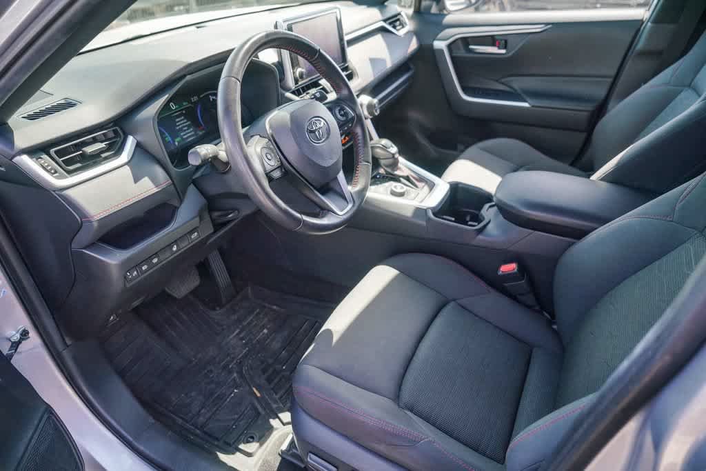 Used 2023 Toyota RAV4 SE w/ Weather & Moonroof Package AWD/4WD image 16