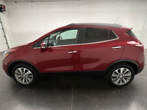 Used 2019 Buick Encore Preferred AWD/4WD image 5
