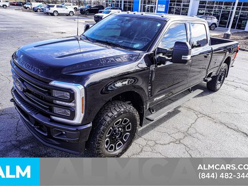Certified 2025 Ford F250 Platinum AWD/4WD image 17