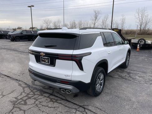 New 2026 Chevrolet Traverse LT image 7
