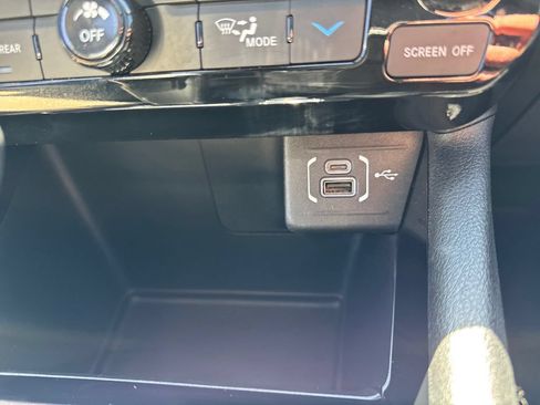 Used 2025 Jeep Compass Limited AWD/4WD image 19