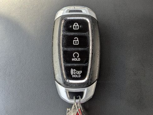 Used 2023 Hyundai Venue Limited w/ Cargo Package FWD image 35