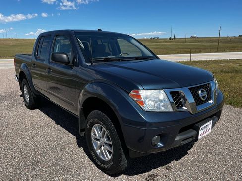 Used 2018 Nissan Frontier SV AWD/4WD image 7