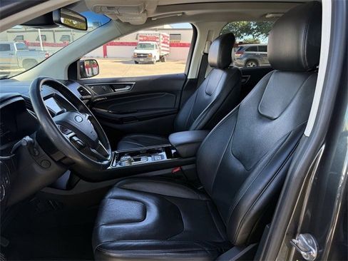 Used 2019 Ford Edge Titanium w/ Equipment Group 301A image 28