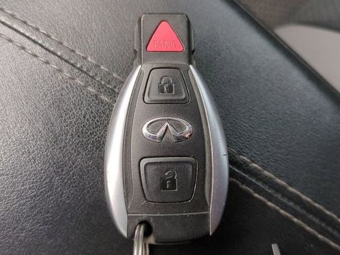 Used 2019 INFINITI QX30 AWD w/ Navigation Package image 29