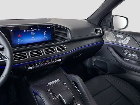 New 2026 Mercedes-Benz GLS 450 4MATIC image 25