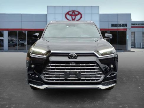 Used 2024 Toyota Grand Highlander AWD Hybrid image 8