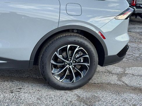 New 2026 Lincoln Nautilus Premier w/ Equipment Group 102A image 9