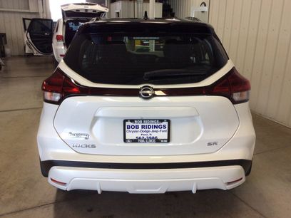 Used 2024 Nissan Kicks SR