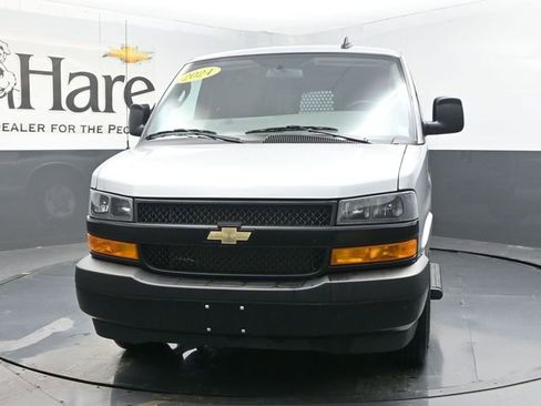 Used 2024 Chevrolet Express 3500 image 7