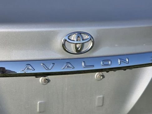 Used 2012 Toyota Avalon Limited FWD image 15