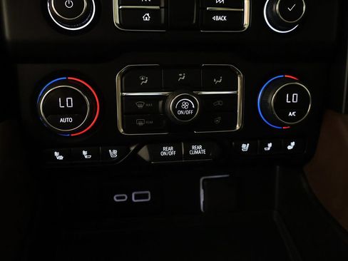Used 2024 Chevrolet Suburban High Country w/ Advanced Technology Package AWD/4WD image 55