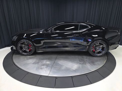 Used 2022 Chevrolet Camaro SS RWD image 10