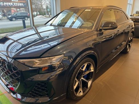 New 2026 Audi RS Q8 performance image 2