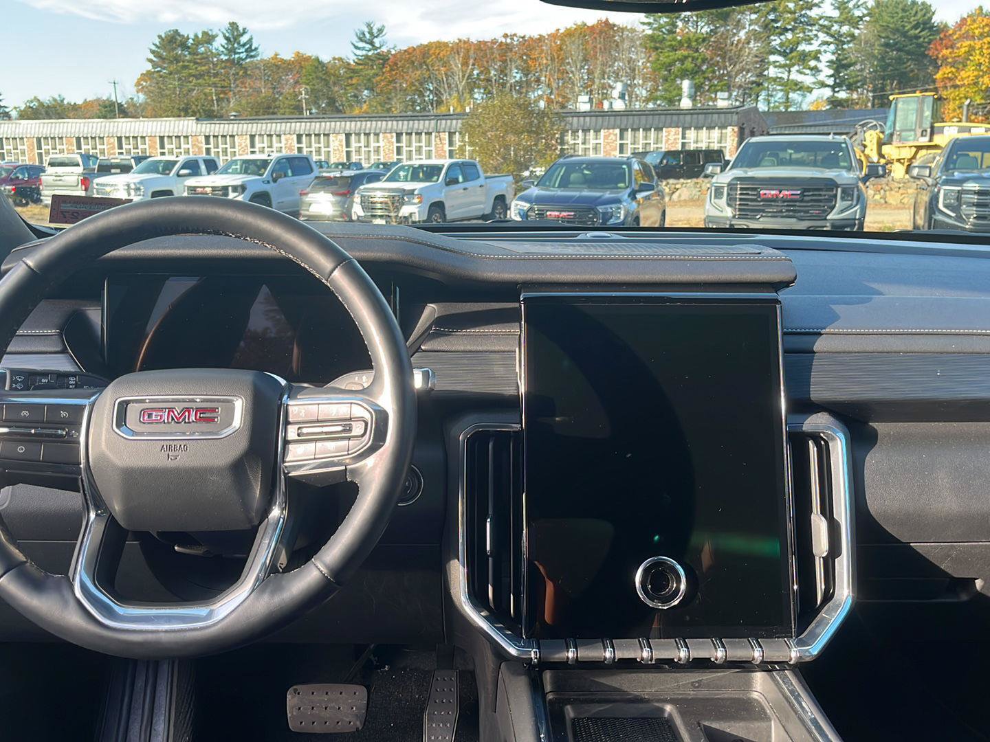 Used 2024 GMC Acadia Elevation w/ Luxury Package AWD/4WD image 15