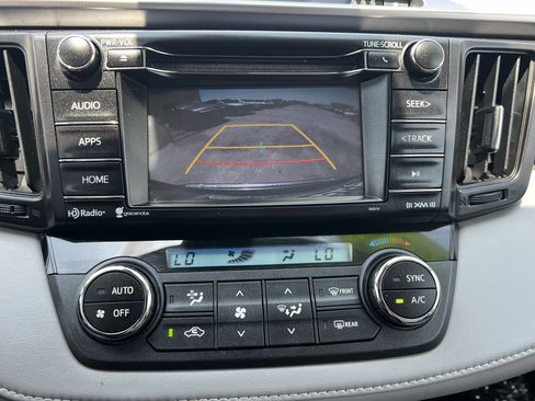 Used 2017 Toyota RAV4 XLE w/ Carpet Mat Package FWD image 30