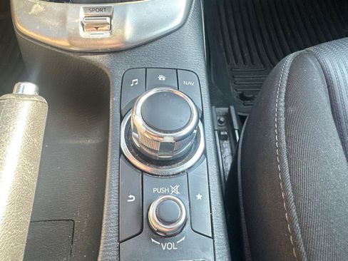 Used 2018 MAZDA CX-3 Sport AWD/4WD image 21