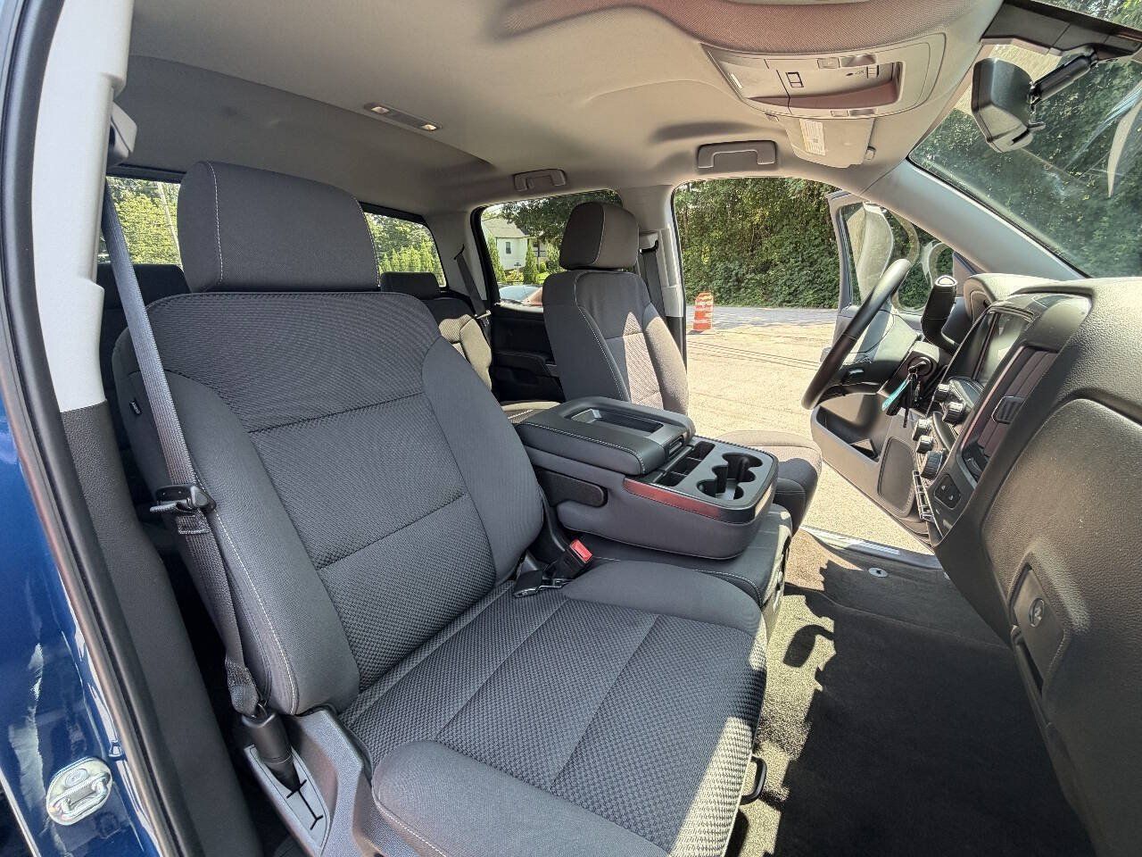 Used 2018 Chevrolet Silverado 1500 LT w/ All Star Edition AWD/4WD image 20