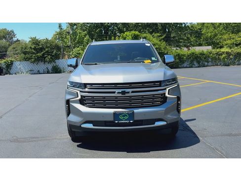 Used 2024 Chevrolet Tahoe Premier w/ Premium Package 2 AWD/4WD image 3