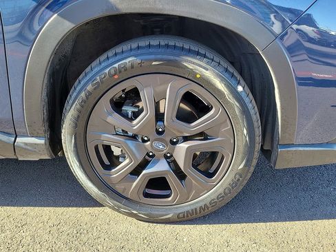 Used 2023 Subaru Ascent Onyx Edition image 5