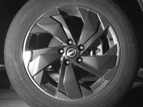 Used 2025 Nissan Rogue SV image 13