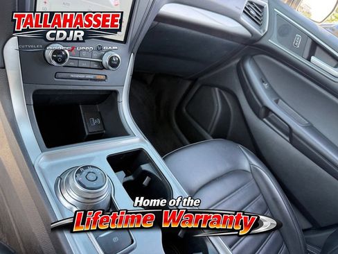 Used 2023 Ford Edge SEL AWD/4WD image 19