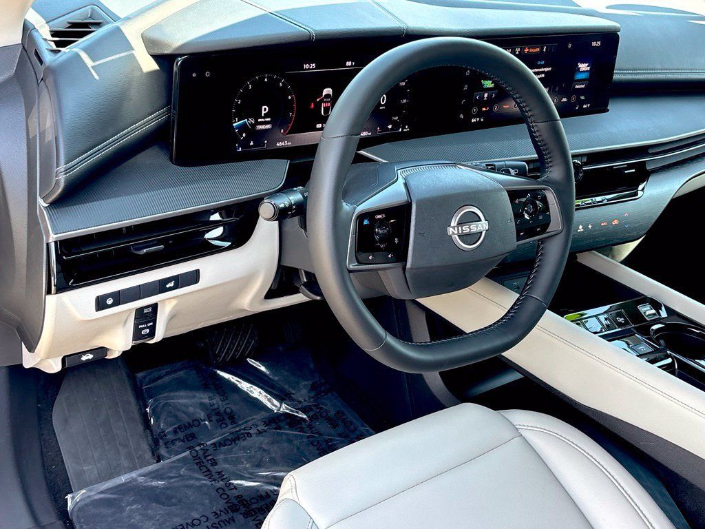 Certified 2025 Nissan Murano SV FWD image 11