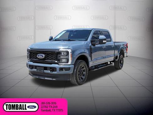 Used 2023 Ford F250 Lariat w/ Sport Appearance Package AWD/4WD image 3