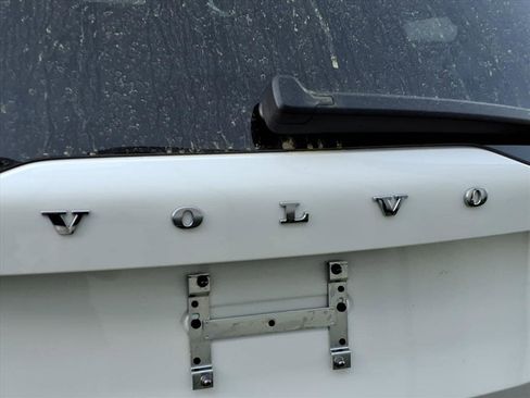 New 2026 Volvo XC90 B5 Plus w/ Protection Package Premier image 5