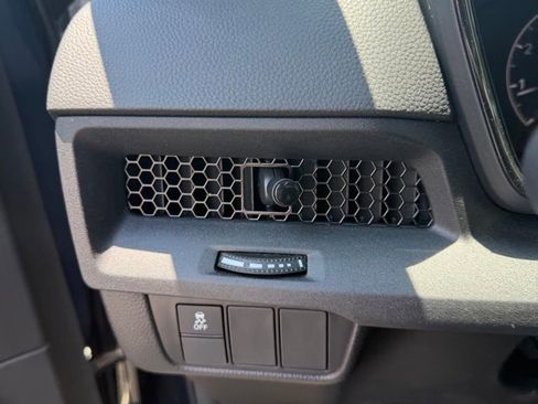 Used 2025 Honda CR-V EX image 14