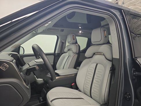 Used 2024 Rivian R1T Adventure AWD/4WD image 20