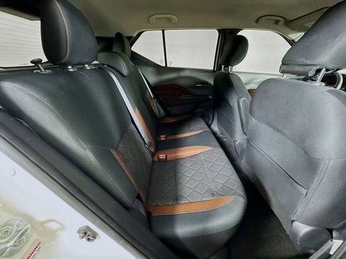Used 2019 Nissan Kicks SR FWD image 31