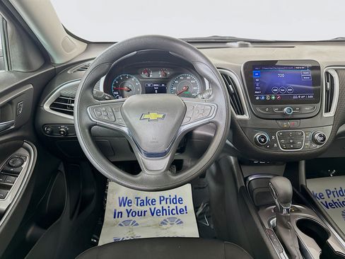 Used 2024 Chevrolet Malibu LT image 20