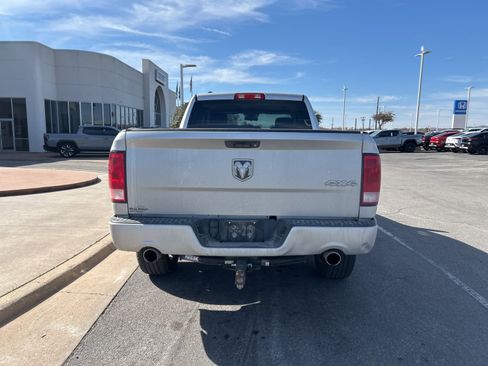 Used 2017 RAM 1500 Express image 6