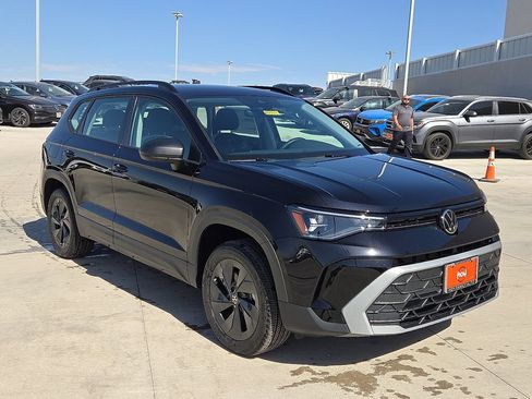 Used 2025 Volkswagen Taos S FWD image 2