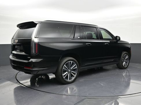 Used 2025 Cadillac Escalade ESV Sport w/ Touring Package RWD image 5