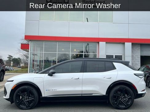 Used 2025 Chevrolet Equinox EV RS w/ Convenience Package II image 11