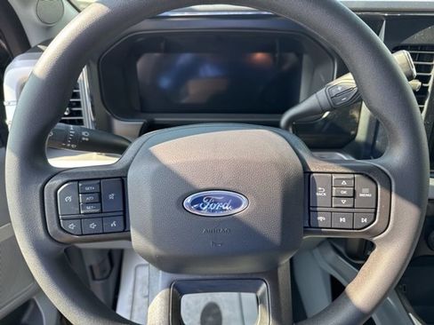 New 2025 Ford F350 XLT w/ Black Appearance Package image 13