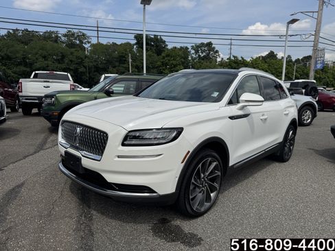 Used 2022 Lincoln Nautilus Reserve w/ Equipment Group 201A AWD/4WD image 8