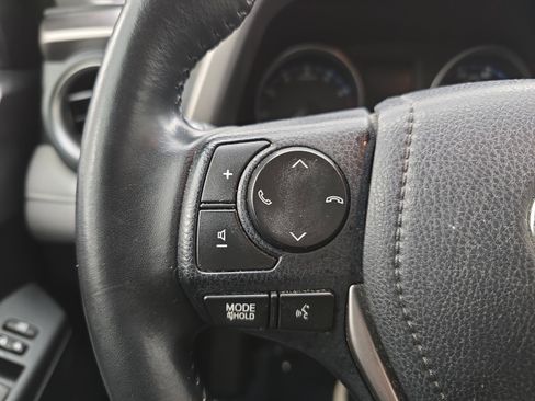 Used 2018 Toyota RAV4 XLE image 17