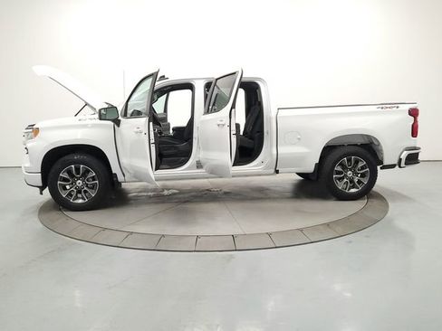 Used 2025 Chevrolet Silverado 1500 RST AWD/4WD image 12