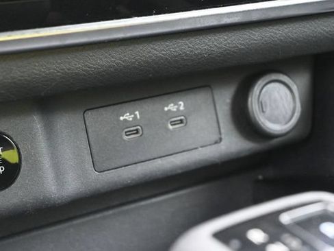 Used 2024 Nissan Rogue S AWD/4WD image 23