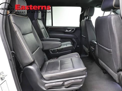 Used 2023 Chevrolet Suburban Premier RWD image 23