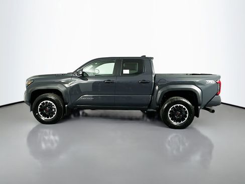 New 2025 Toyota Tacoma TRD Off-Road w/ TRD Off Road Upgrade Package AWD/4WD image 4