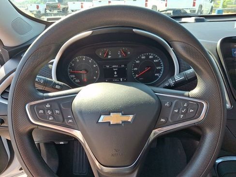 Used 2024 Chevrolet Malibu LT FWD image 18