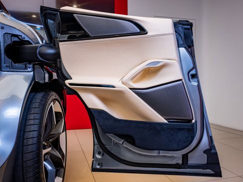 Certified 2025 Ferrari Purosangue image 13