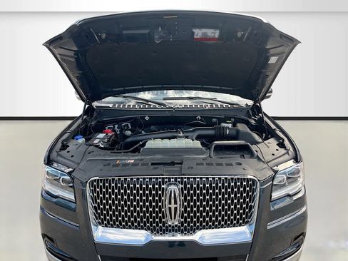 Used 2022 Lincoln Navigator L Reserve AWD/4WD image 34